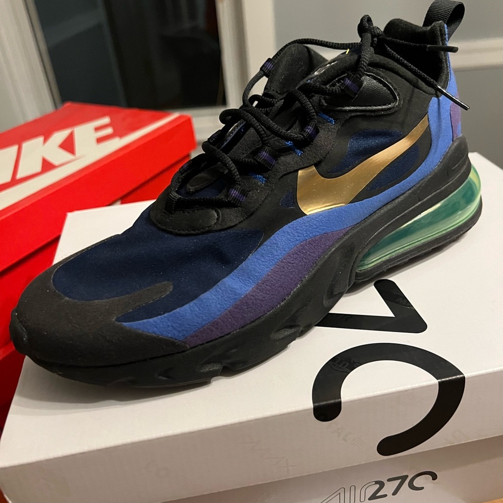 Air Max 270 React